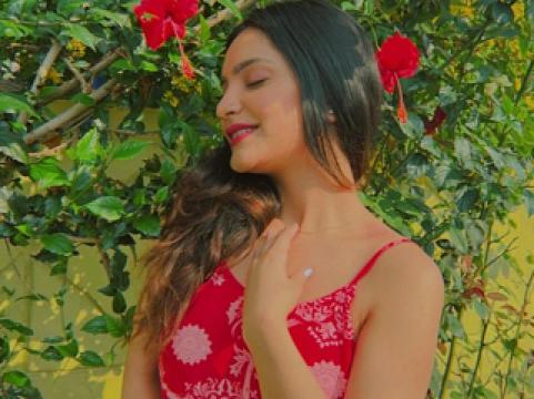 Shefali Negi Nude latest Topless Live
