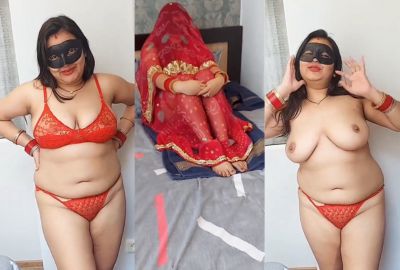 Nude Bhabhi strips her saree in front of her Devar