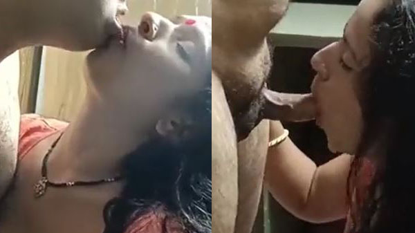 Desi Marathi bhabhi mota lund suck karti devar ka maje mein