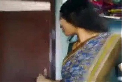 A Tamil lady fucks her devar quickly in an Indian bf video