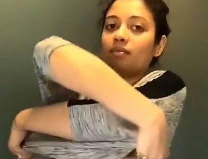 Desi tshirt stripping video of Nisha