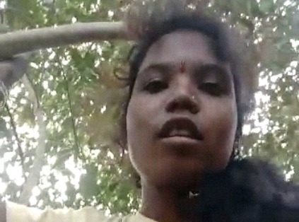 Adivasi ladki XXX with BF in forest