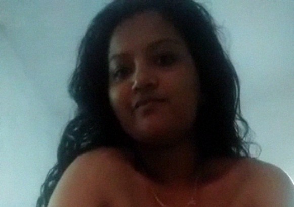 Sexy Malayali lady stripping full nude video