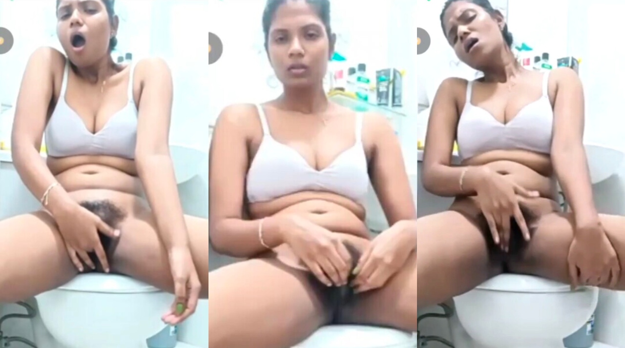 Horny tamil girl fingering