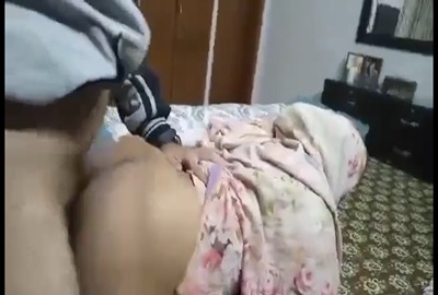 Man bangs his stepmom’s ass in the Bangladeshi chuda chudi