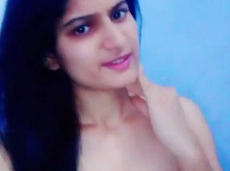 Priya Yadav Delhi nude selfie