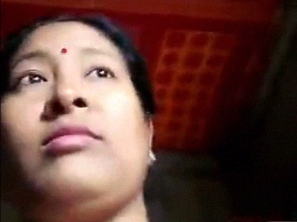 Assamese boudi exposing fully nude selfie show leaked