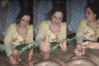 Karachi milf gives a handjob to her stepson in Pakistani sex