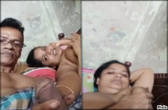 Big Boobs Bhabhi Romance with Houseowner