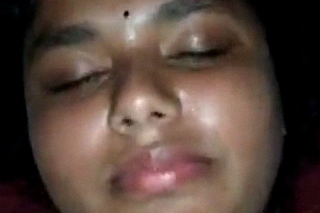 Periods sex video of sexy Indian lady leaked online