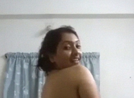 Very sexy big boobed desi lady nude