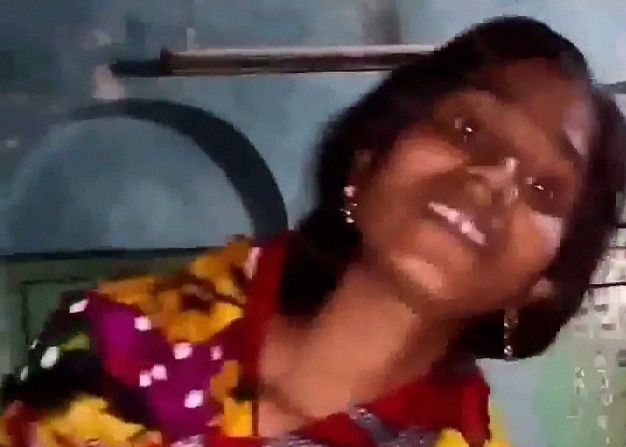 Local Indian handjob video of dehati randi