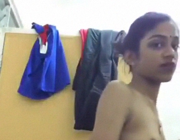 Shy Tamil teenage girl bathing porn