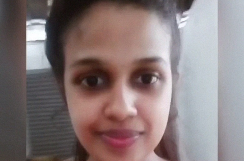 Mallu girl from Kottayam naked selfie