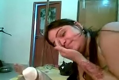 Indian sex video of a Bihari lady bouncing on tenant’s dick