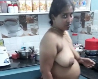 Chennai aunty cooking naked – Tamil Kitchen nudes